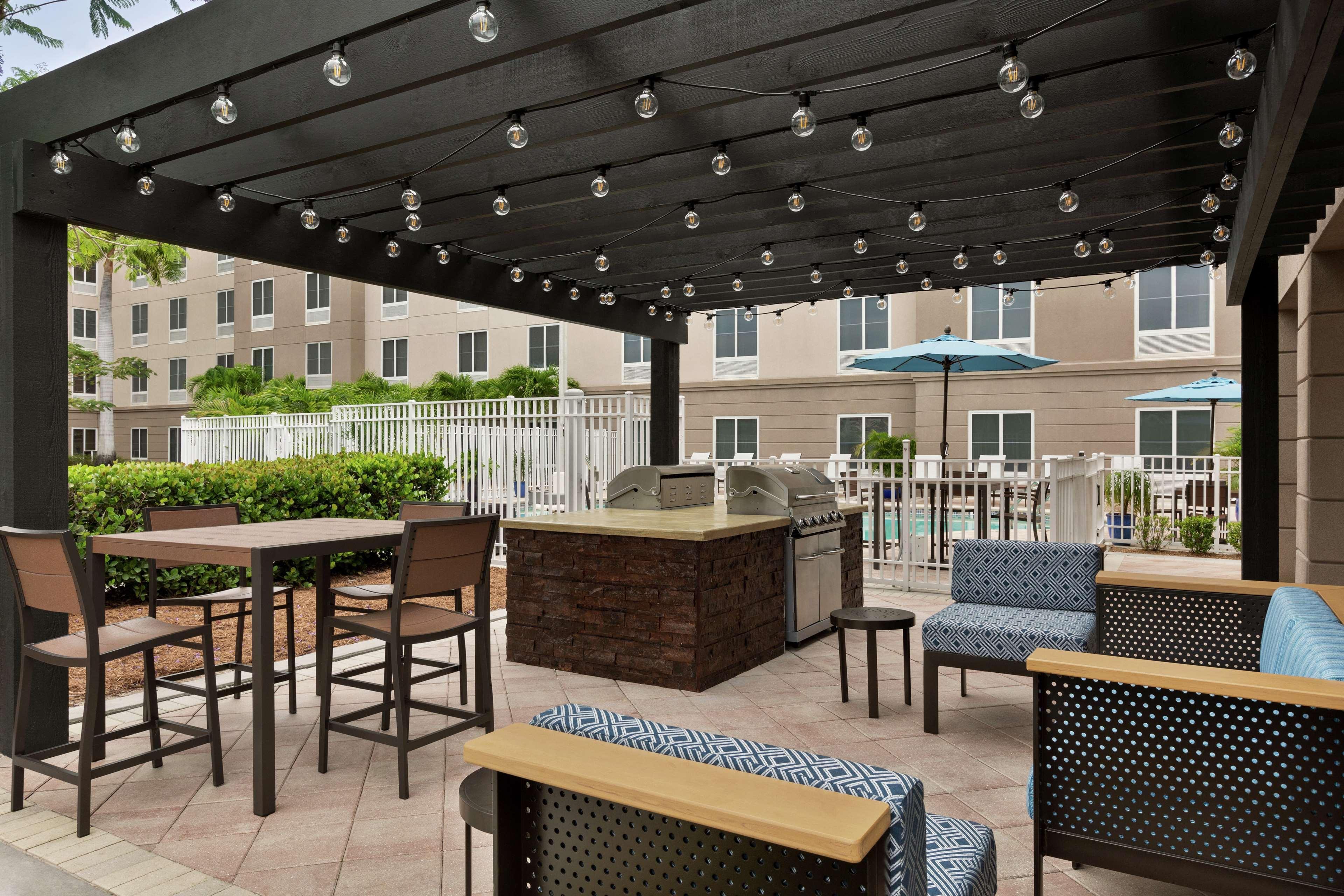 Homewood Suites Fort Myers Airport - Fgcu Ngoại thất bức ảnh